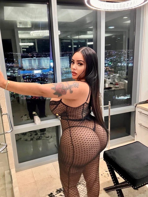 BIGGEST TITS ON ONLYFANS OnlyFans profile