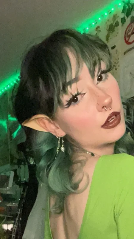 Cryptidcaitlin Official OnlyFans Profile Cryptidcaitlin OnlyFans alternative creator