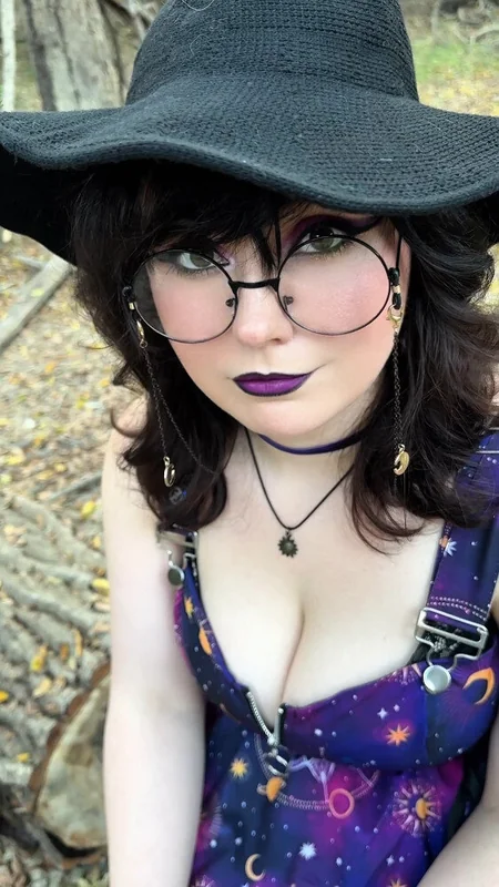 Crypt Mommy - OnlyFans Creator Profile Picture