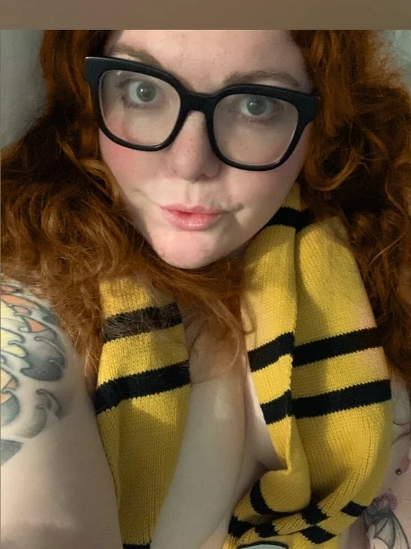 Caxxxie OnlyFans Curvy Creator