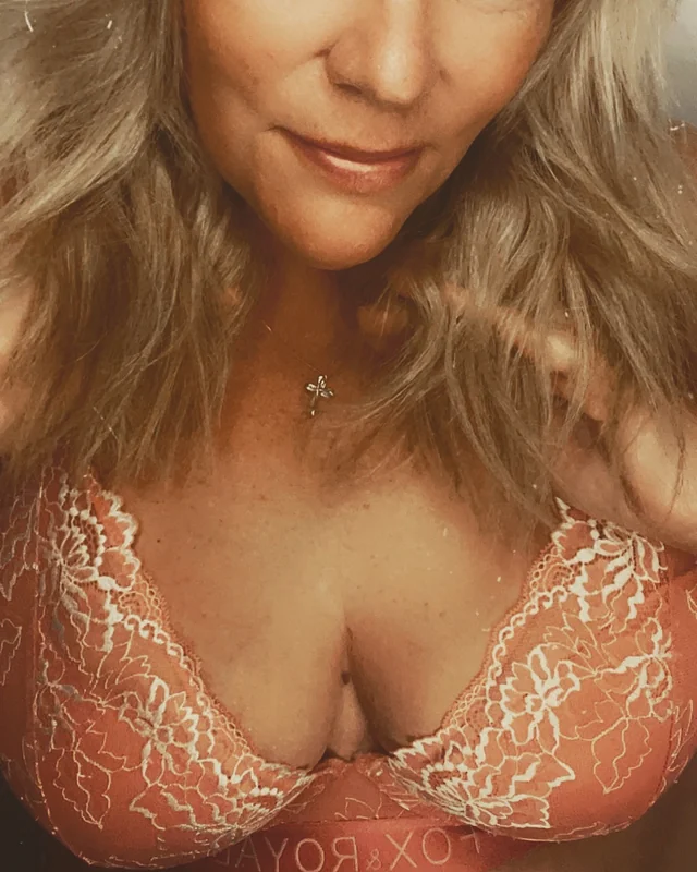 Curvy_sexy_aussie OnlyFans curvy Aussie girl