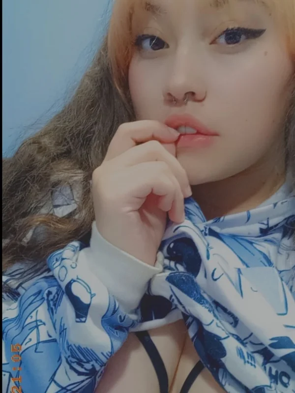 Curvyqueenmel OnlyFans profile