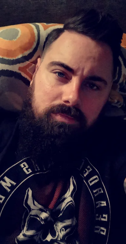 Daddycroww OnlyFans bearded man
