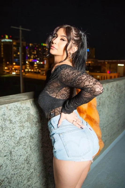 Dahdahdakota OnlyFans creator with exclusive content