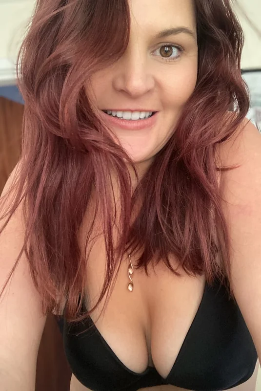 Daizeeblupremium OnlyFans Creator Daizeeblupremium OnlyFans British stoner girl