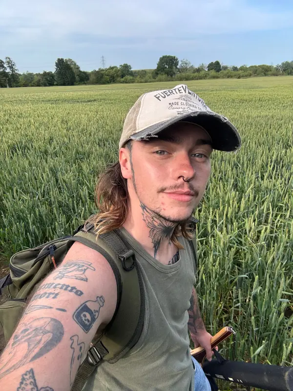 D A K O T A F T M OnlyFans creator with unique content