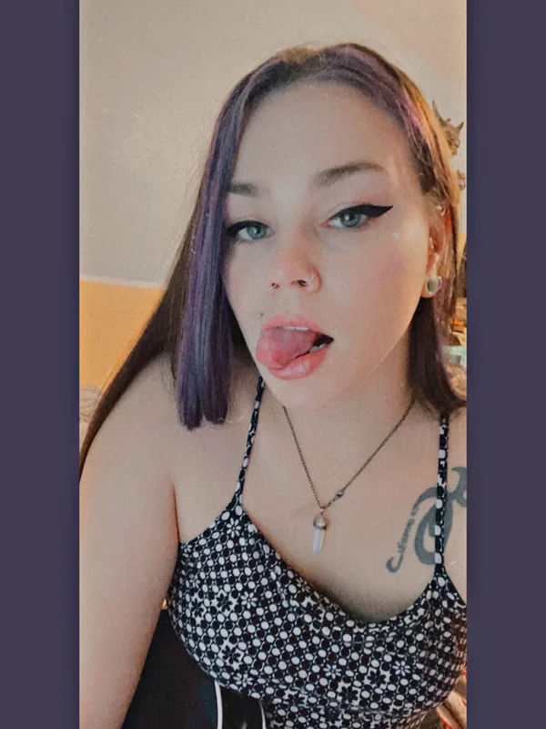 Danikablaze OnlyFans Creator Danikablaze OnlyFans tattooed creator