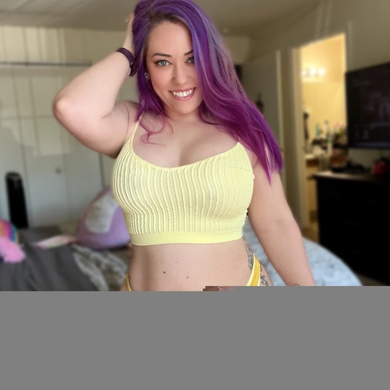 Dani Leigh - OnlyFans Creator Profile Picture