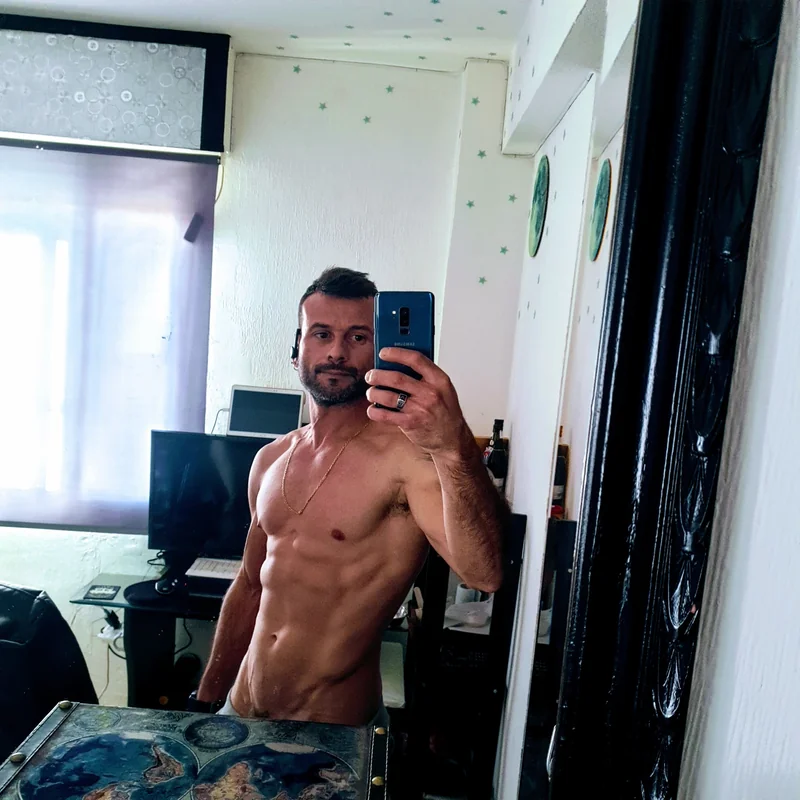 Danyromeoxxx OnlyFans captivating creator