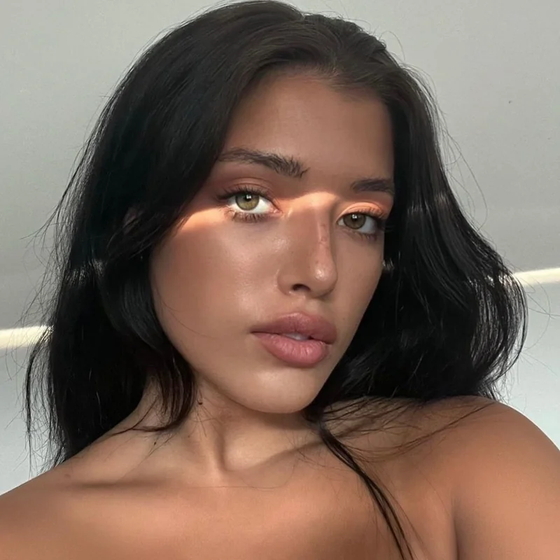 Dara Anjelika OnlyFans profile