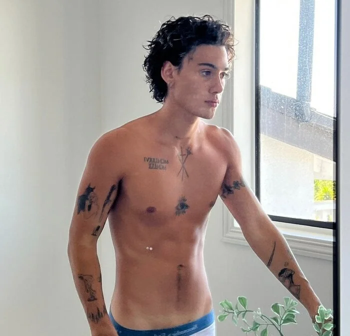 Darksidebennyfree OnlyFans Creator Darksidebennyfree OnlyFans tattooed male