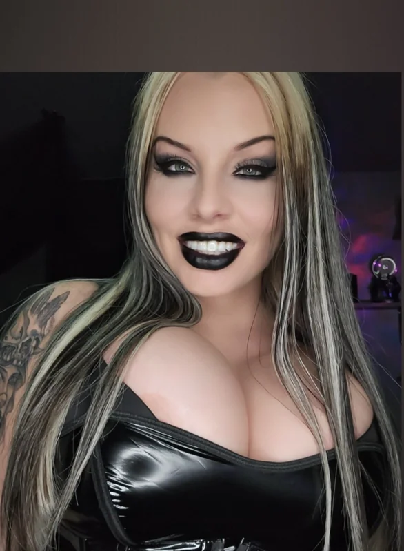 Ddarkoh OnlyFans Creator Ddarkoh OnlyFans exclusive content creator