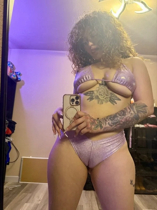 🍒 OnlyFans creator with engaging content