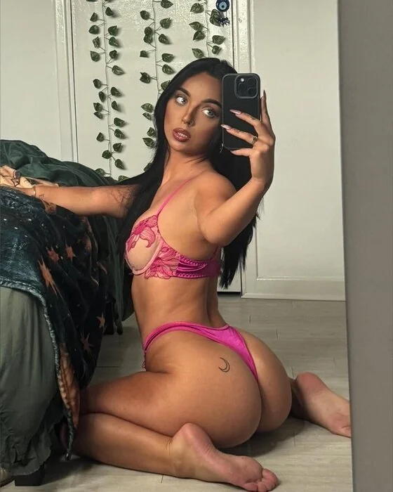 Demi - OnlyFans Creator Profile Picture