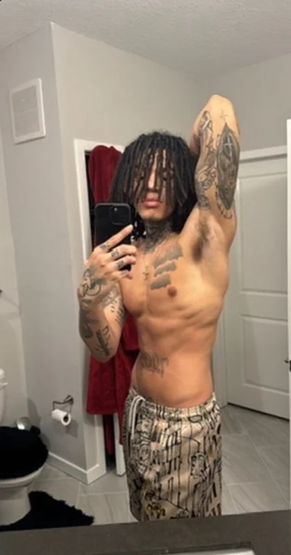 Deucesnudes OnlyFans Creator Deucesnudes OnlyFans creator with exclusive content