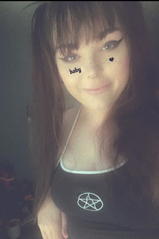 Neko OnlyFans big tiddy goth girl