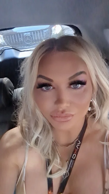Evain OnlyFans Profile Evain OnlyFans Transgender creator with exclusive content