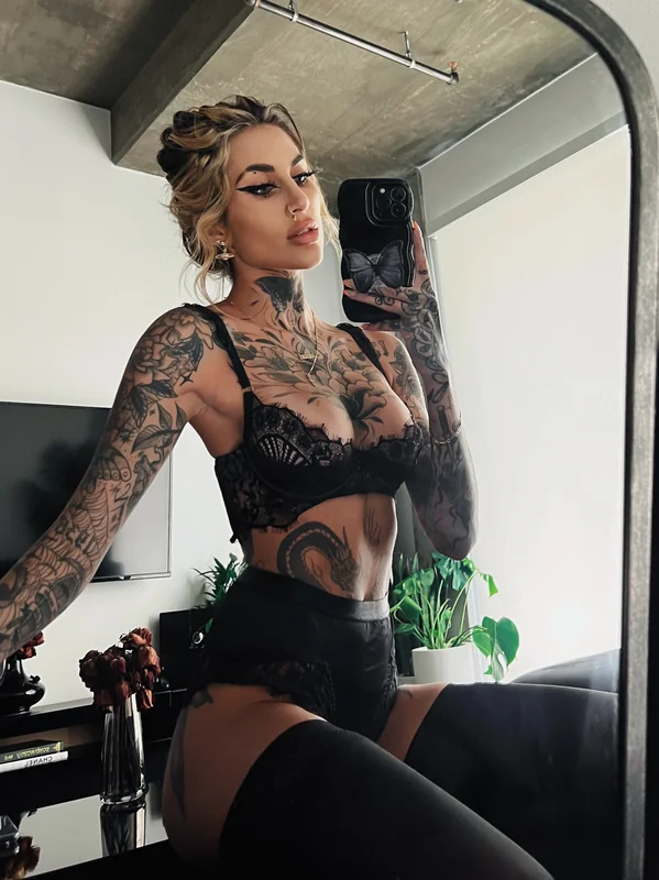 Dippedinpoison OnlyFans Creator Dippedinpoison OnlyFans creator with unique charm
