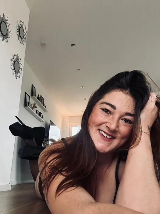 dirtymirah OnlyFans Creator dirtymirah OnlyFans hot nurse