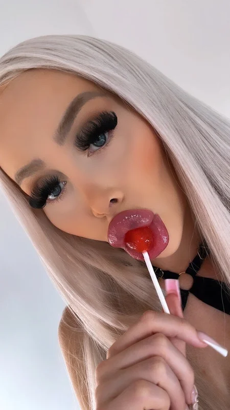 BIMBO GODDESS DOLLY - OnlyFans Creator Profile Picture