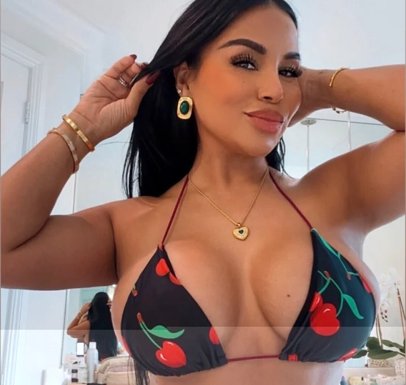 Dolly Castro - OnlyFans Creator Profile Picture