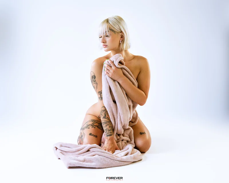 Dropdeadsunny OnlyFans creator with interactive content