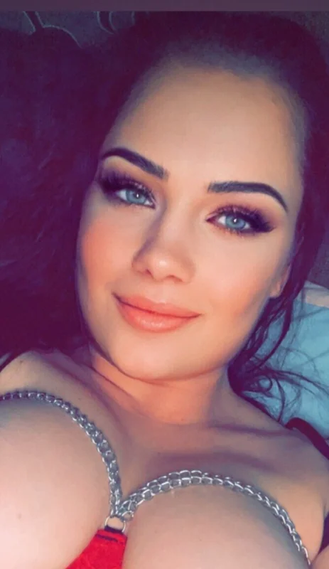 Detti OnlyFans busty content