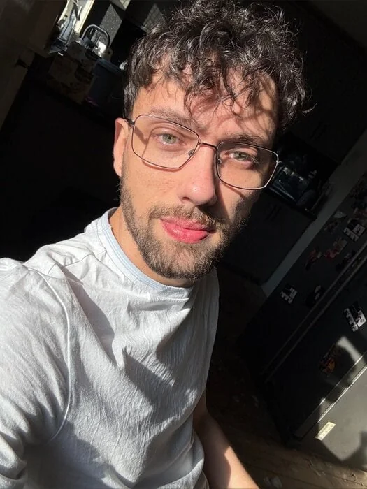 Edinboys2 Official OnlyFans Creator Edinboys2 OnlyFans creator with saucy content