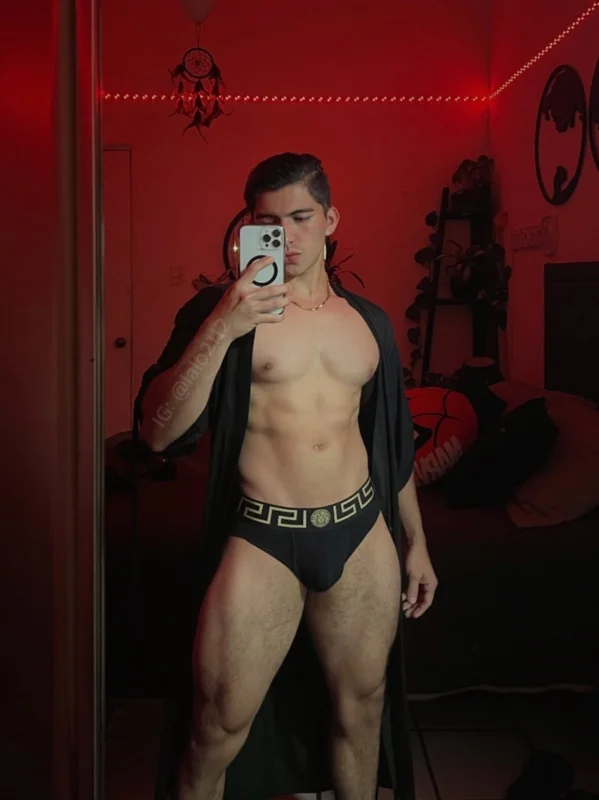 Eduardo Mendoza OnlyFans Profile Eduardo Mendoza OnlyFans Athletic Male Model