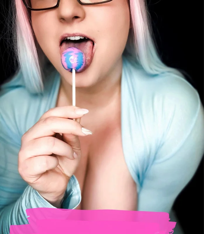 Eira Maroon OnlyFans profile