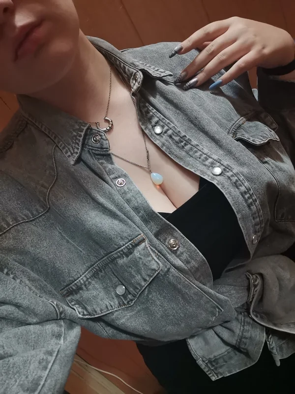 Elbi on OnlyFans sexy chubby girl