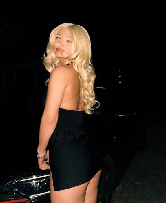Elisebelia OnlyFans profile