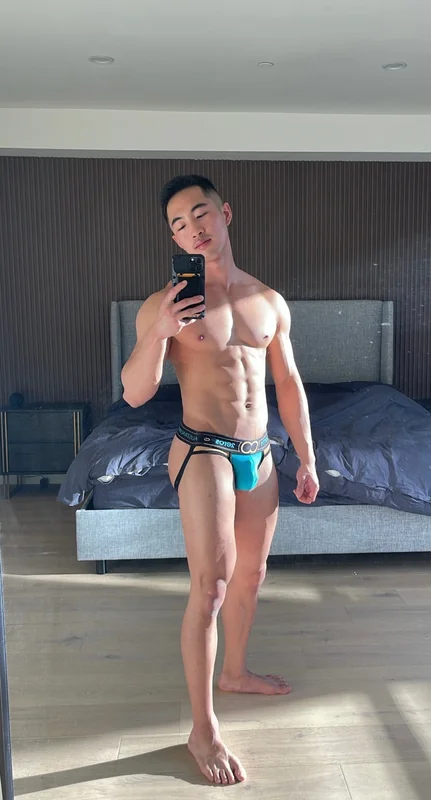 Eli Shaw OnlyFans creator with a fun personality