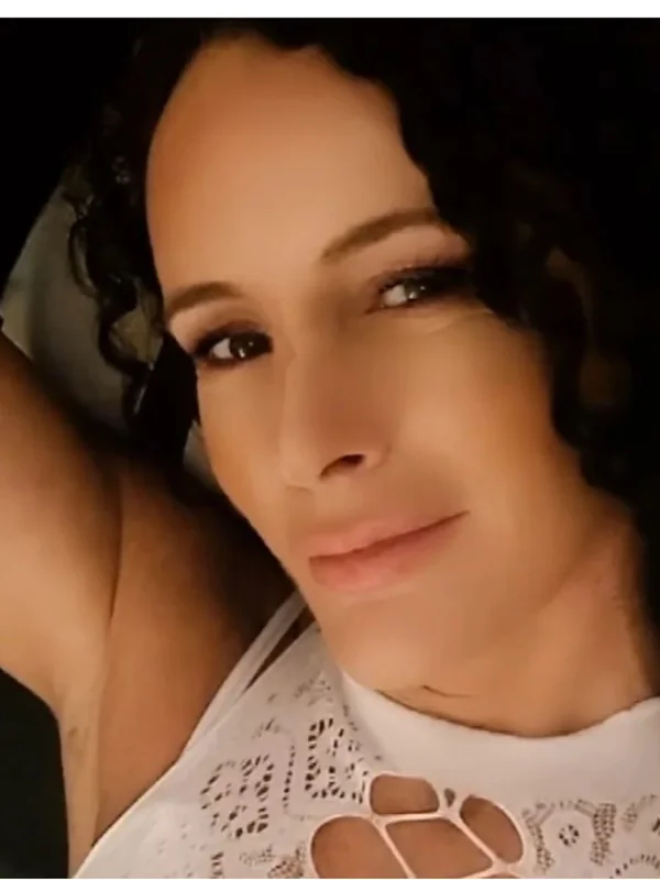 Hotscotella OnlyFans creator with exclusive content