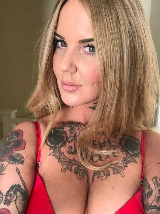 Ellawest3385 OnlyFans profile