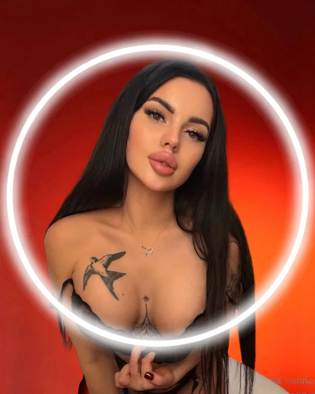 Elena πββ¬ OnlyFans Profile Elena πββ¬ OnlyFans creator with exclusive content