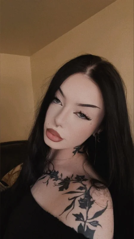 elv1rav OnlyFans Profile elv1rav OnlyFans creator with big tits