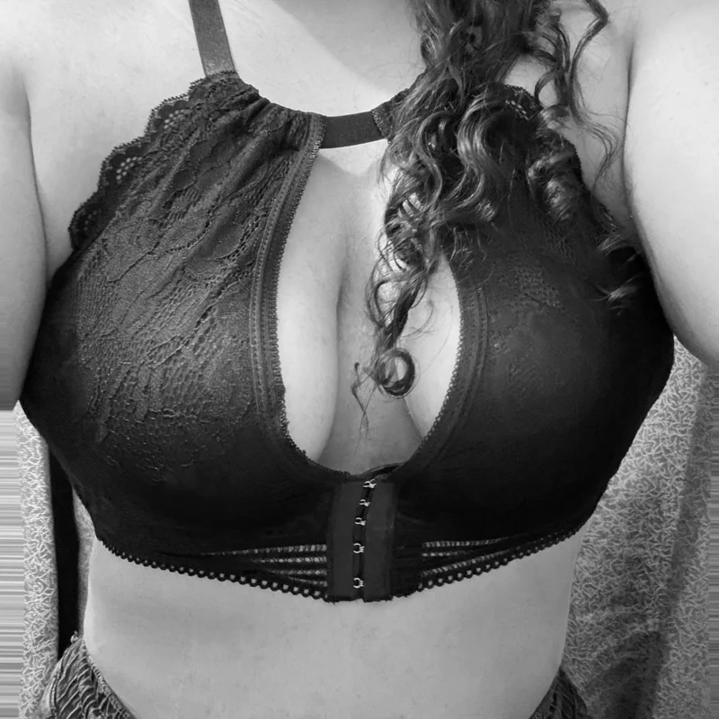Ely Love OnlyFans Profile Ely Love OnlyFans Curvy Creator
