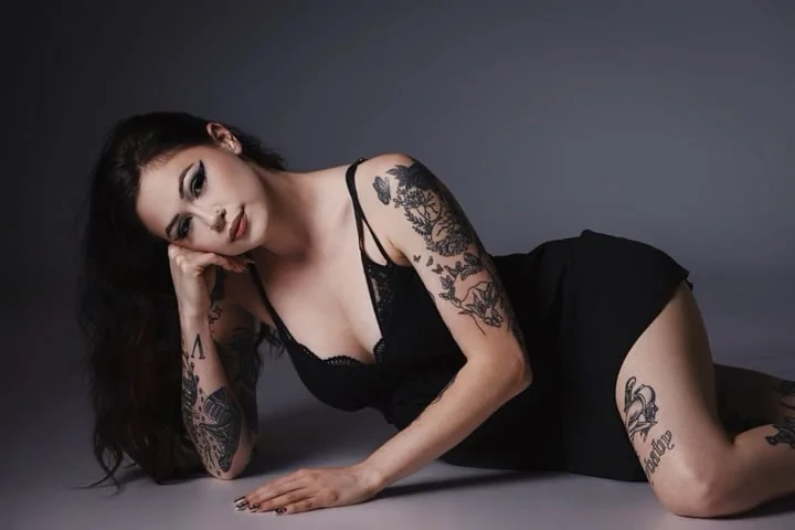 Emberemmerson OnlyFans Brunette alternative creator