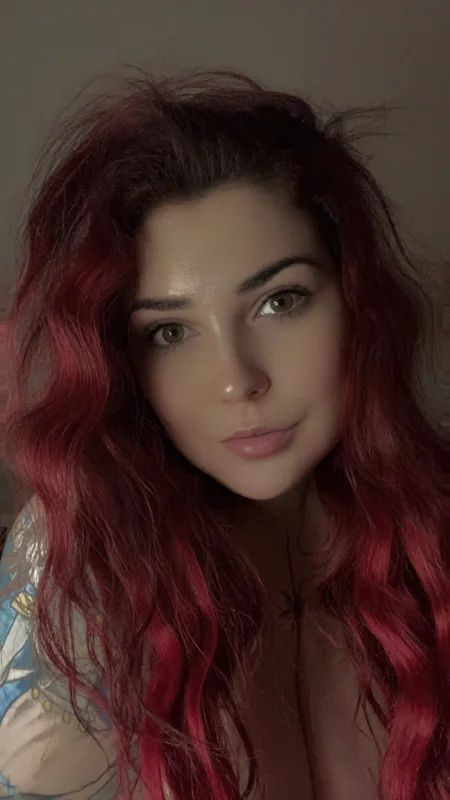 Emerald OnlyFans profile