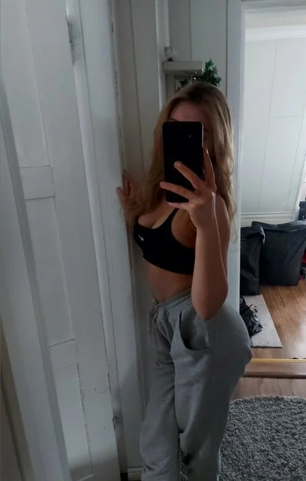 Emjo06 OnlyFans profile