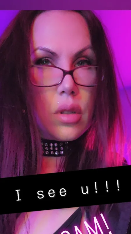 Emmafrostcam OnlyFans Profile Emmafrostcam OnlyFans Brunette Creator