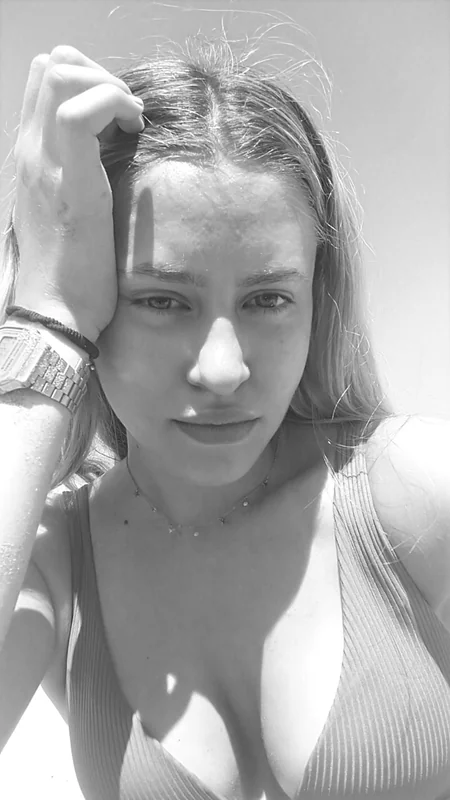 Emmita2001 OnlyFans profile