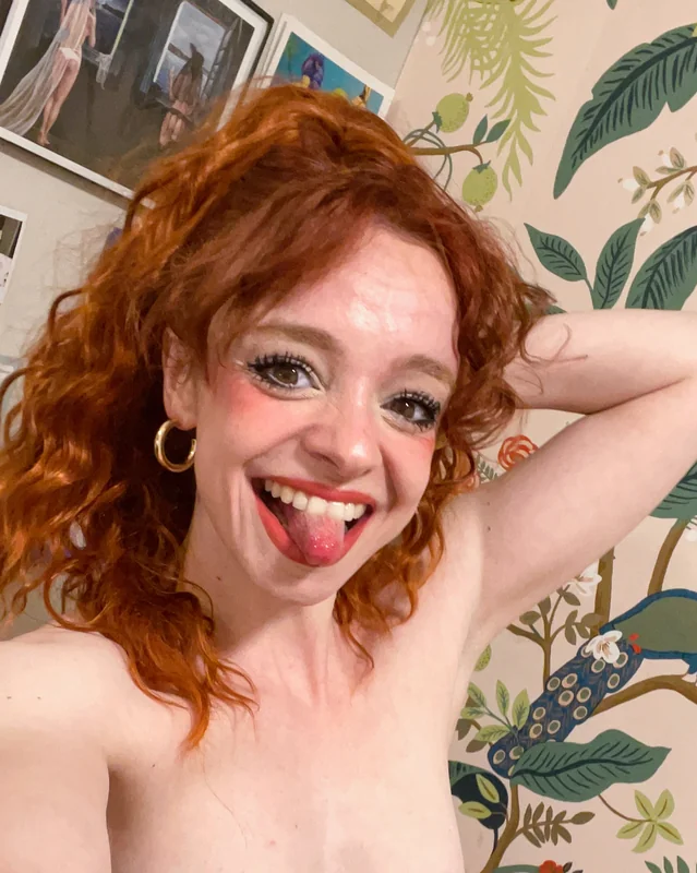Emmyspeens OnlyFans Profile Emmyspeens OnlyFans creator sharing engaging content