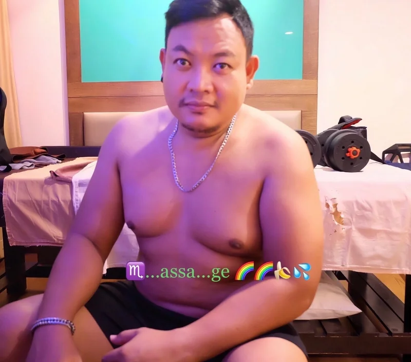 Mheenoi OnlyFans creator from Thailand with exclusive content