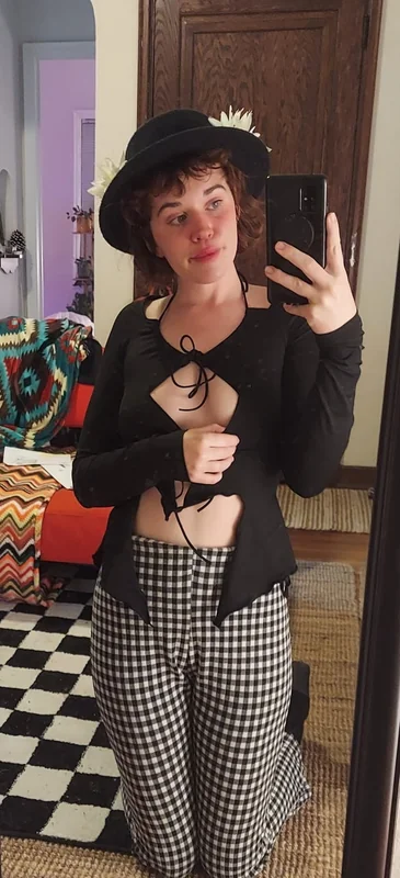Eroticlilfairyy OnlyFans Profile Eroticlilfairyy OnlyFans creator with unique content