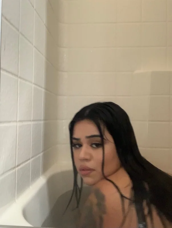 Esmeluvsyouxoxo - OnlyFans Creator Profile Picture