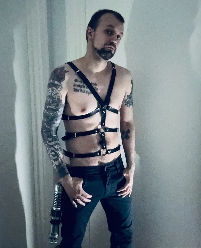 Essek OnlyFans Creator Profile Essek OnlyFans creator with a playful personality