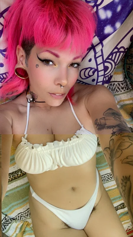 Evamonroe OnlyFans creator with engaging content