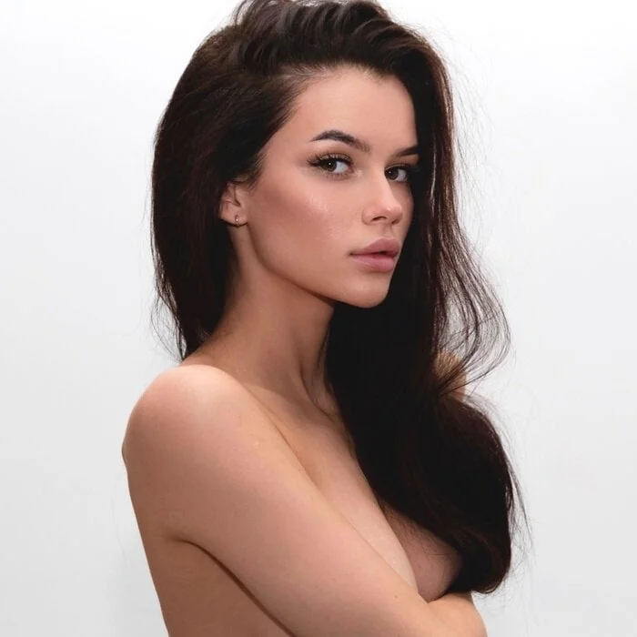 Eva Ivory - OnlyFans Creator Profile Picture